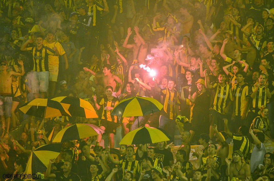 Chadinolfi's tweet photo. La PASIÓN nunca PIERDE, porque esto es PEÑAROL http://t.co/g2UPR1WO7j