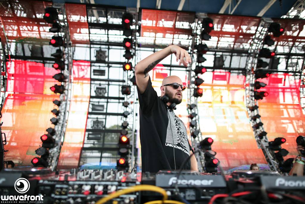 Were you at @WavefrontFest when @therealcrookers smashed it!?

He's back in Chicago SATURDAY: tix.spybar.club/1GqjlRY