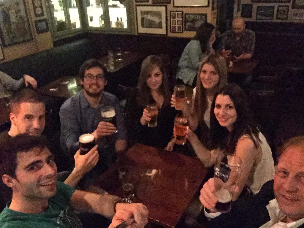 MarineeD's tweet photo. #TempleBar 🍻 #FieldTrip #Dublin #DigitalChair 📲 http://t.co/tU9psMMZaO