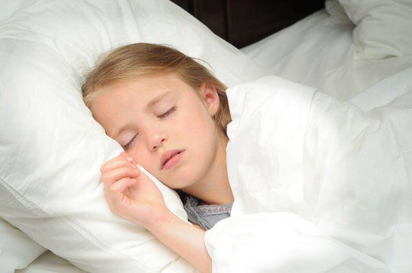 dzimmerman11's tweet photo. Some pictures of kids sleeping, a model of innocence that Holden sees in his sister when back at his APARTMENT! http://t.co/Z1IqkGrTsX