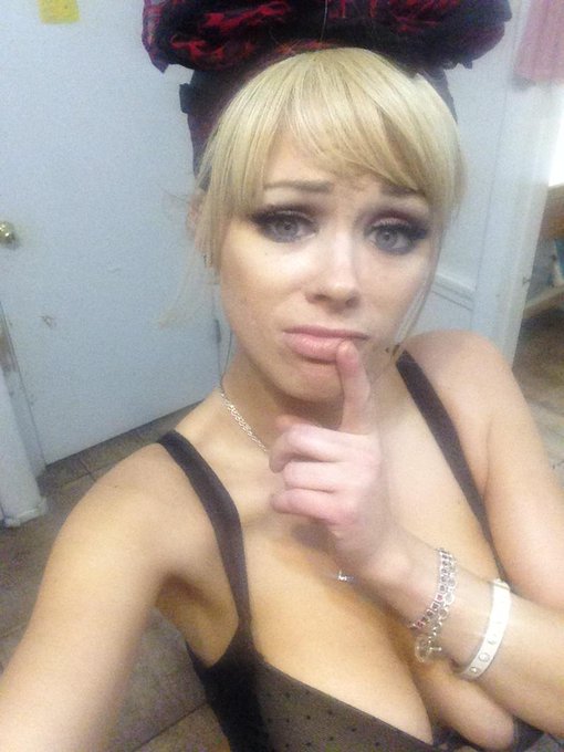 Watch Katie Kox's leaked NSFW photo on TwXstars