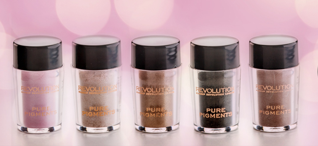 MakeupNorway's tweet photo. Anyone else have a Pure Pigment crush? Who can resist? #fun #sparkling #purepigments #makeupcrush @MakeupRVLTN http://t.co/kPofFIgjUp