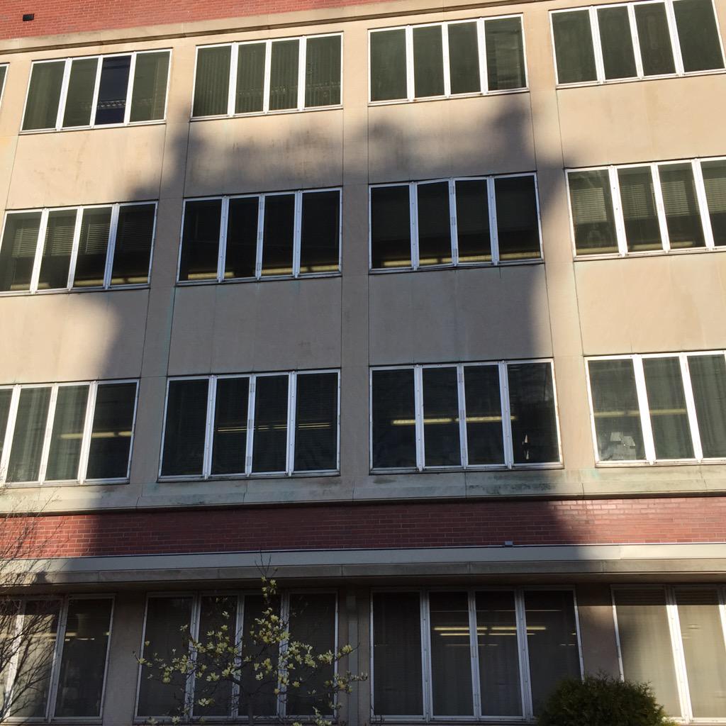 Wsu Pullman Bryan Clock Tower Early Evening Shadow On Holland Library Wsu Gocougs Wsu125 Http T Co Ejc7wpxyrg