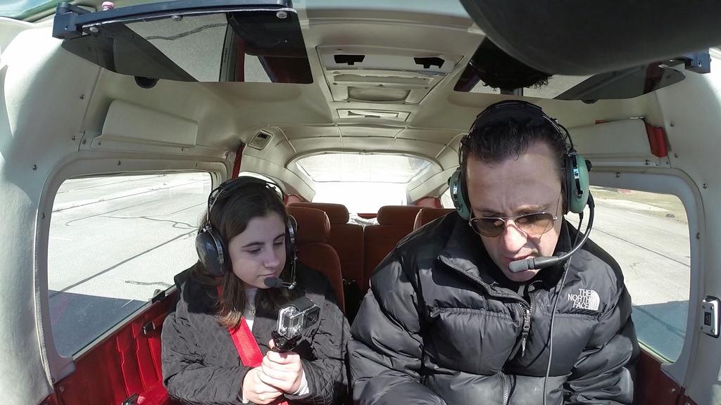 AirimageP's tweet photo. Getting ready for departure with my daughter. #AvGeek #Cessna #C182 #cessna182 #greenheadsets #davidclarks #gopro http://t.co/pAo27jhcMl