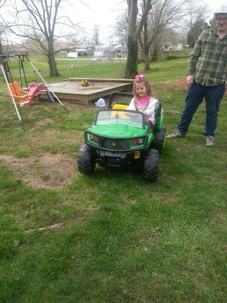 TKO_Momma22's tweet photo. Easter thanks be to god! #spoiled http://t.co/SivFnaOTcC