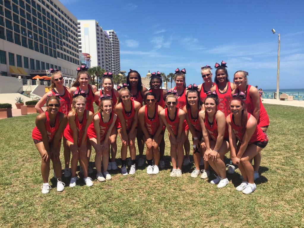 KoriJean26's tweet image. What a wonderful day with all my girls! CANT WAIT FOR TOMORROW! ❤️🎉😍🐺🐾 #ladypack #gethungry