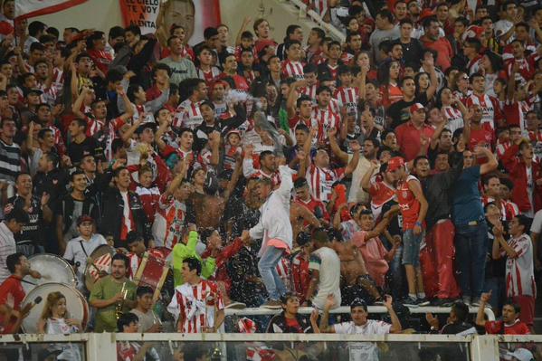 Cadena3Com's tweet photo. ¡Volvé a gritarlo con @MontiRaul! Escuchá el penal con el que @InstitutoACC eliminó a Belgrano http://t.co/4fq50BlFgR http://t.co/b4B3pYBA8N