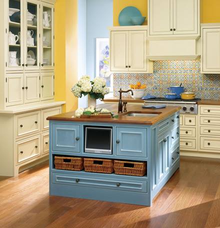 DzineEssentialz's tweet photo. Classic Kitchens are a winning combination of expert knowledge, creativity and passion. which is your favorite... http://t.co/P0aqfLzv2T