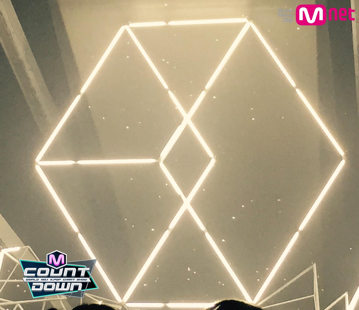 MnetMcountdown's tweet image. 이번 주! #EXO 셀카 사진을 열심히 올려보겠습니다!! #엠카 트위터 쭈~욱 주시 해 주시고 #엠카운트다운 #callmebaby 본방사수도 함께해요! 그럼 셀카 요청하러 달려가 볼게요~~!!