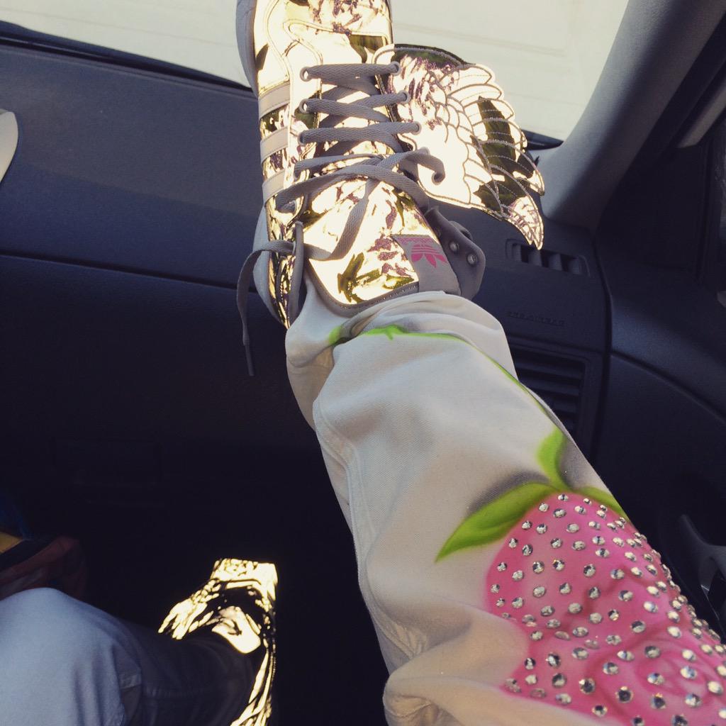 WiLLGotTheJuice's tweet photo. Gotta Be Different 💯🍹 http://t.co/7FU4Sv9jjt