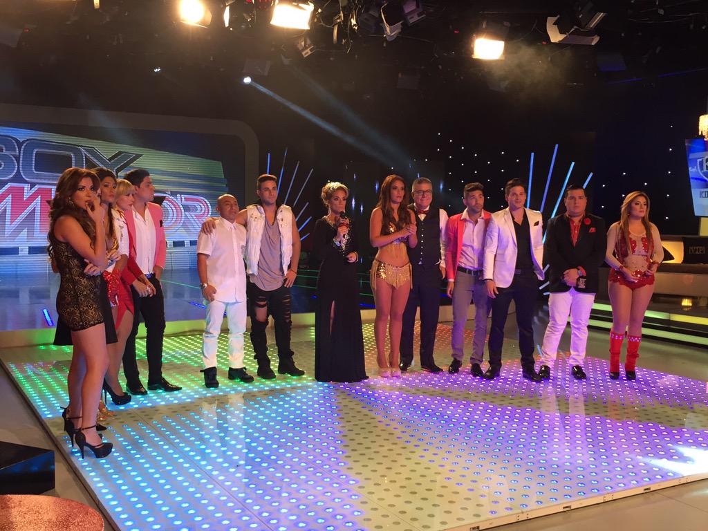 tcsoyelmejor's tweet photo. ¿Quién ganará la noche?
#LosFuegoDeTC y #LosKilatesDeTC están en busca de la estrella de #EsMejorSerVIP. | Da RT http://t.co/ZEipyMPi0q