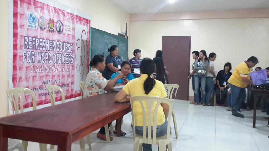 Pro6Wccd's tweet photo. Role Playing activity on handling CICL cases @pnpts_rstu6 @pro6pnp @wcpc_pnp http://t.co/WXX6AWMF5p