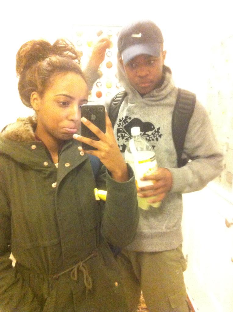 drphilsgf's tweet photo. HAPPY 17TH TON TON HAVE A GOOD ONE ❤️💞❤️💞❤️💞🎉🎁🎆 #maybech #ezy #current #luvu http://t.co/TVugG7EU9N