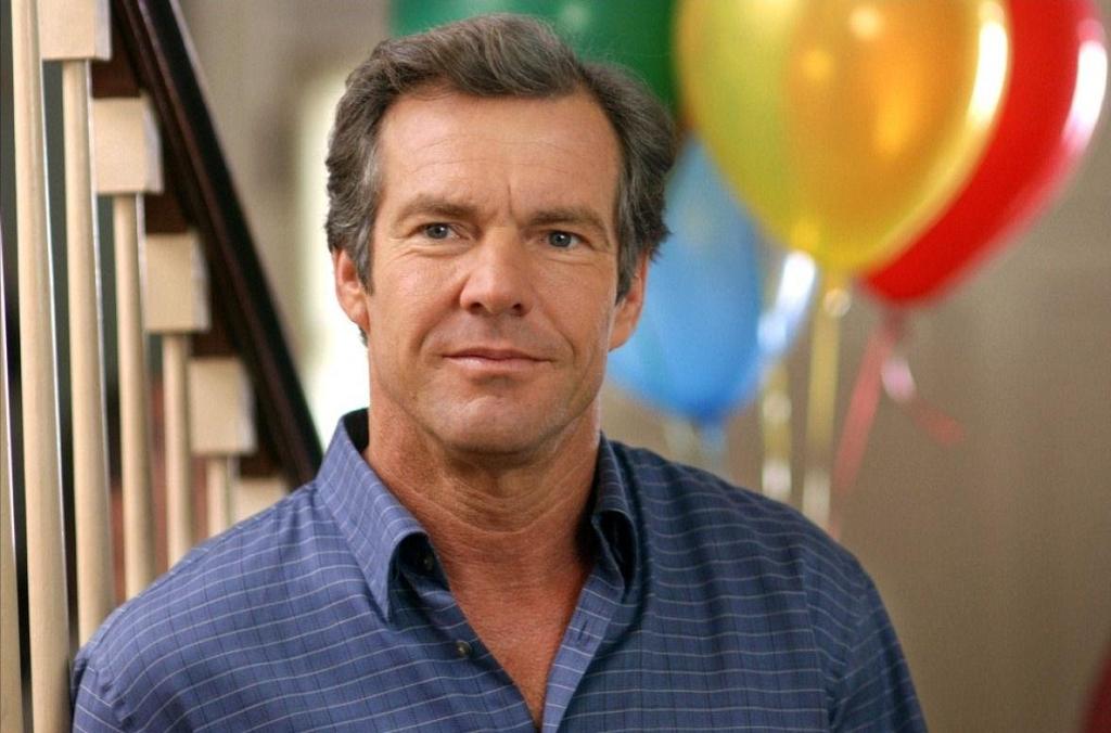 Ya tiene la casa a punto de felicitación cumpleañera...
Happy Birthday, Dennis Quaid! 