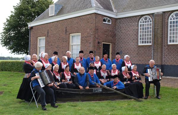 SchoklandUNESCO's tweet photo. Schokker nazaat Janny Rieff verhaalt zondag @ErfgoedPodium over het leven op Schokland http://t.co/6q6o7xrCqH Welkom! http://t.co/V4kp8zXPwl