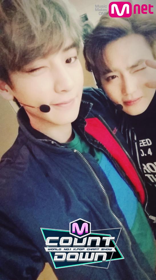 MnetMcountdown's tweet image. ※심쿵주의  #엠카 #트친 님들 #EXO #찬열 #수호 셀카 보기 전 마음 준비!! 심장 부여잡고 셀카 영접 해요! 이 훈훈 비주얼~ 오늘 #엠카운트다운 팬미팅에서도 만날 수 있다는거!! 절대 놓치지 마세요~