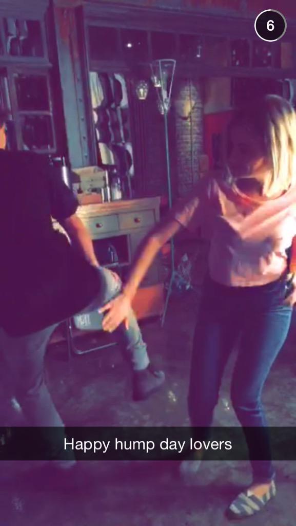 Emiswen_'s tweet photo. Someone explain to me why they are not married!? @AshBenzo @tylerjblackburn #getmarriedplease #Haleb http://t.co/Byf9397vre