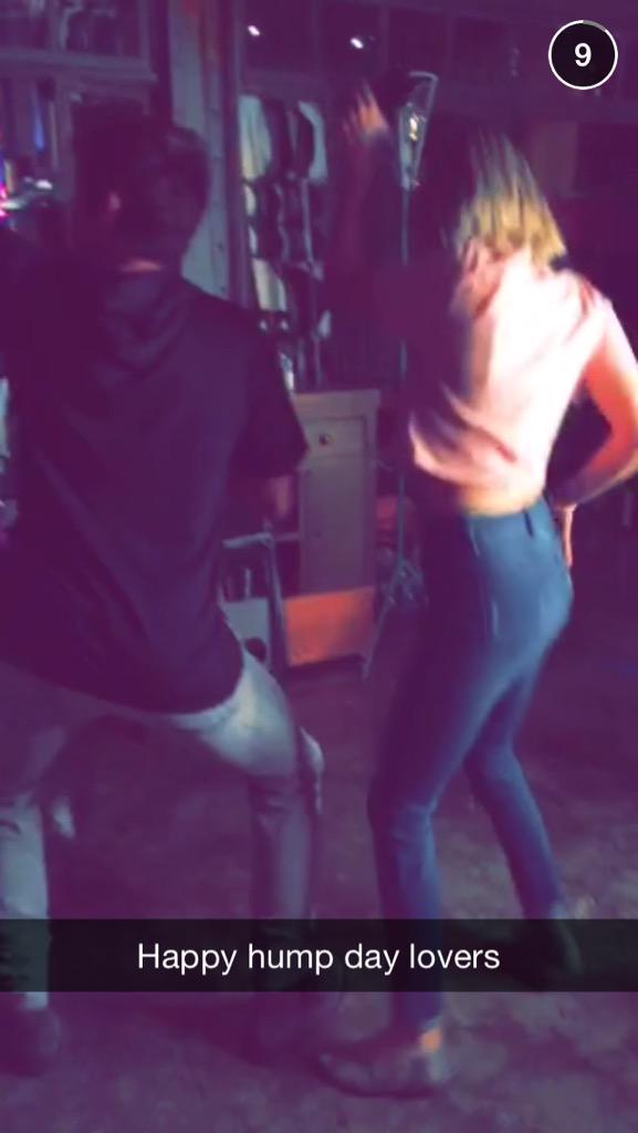 Emiswen_'s tweet photo. Someone explain to me why they are not married!? @AshBenzo @tylerjblackburn #getmarriedplease #Haleb http://t.co/Byf9397vre