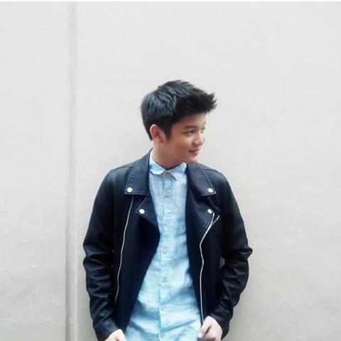 JLovers_Cavite's tweet photo. @JoaquinRedReyes
#JoaquinReyes #OOTD #ItsShowtime #StyledByPandA http://t.co/ReIGdrjpfe