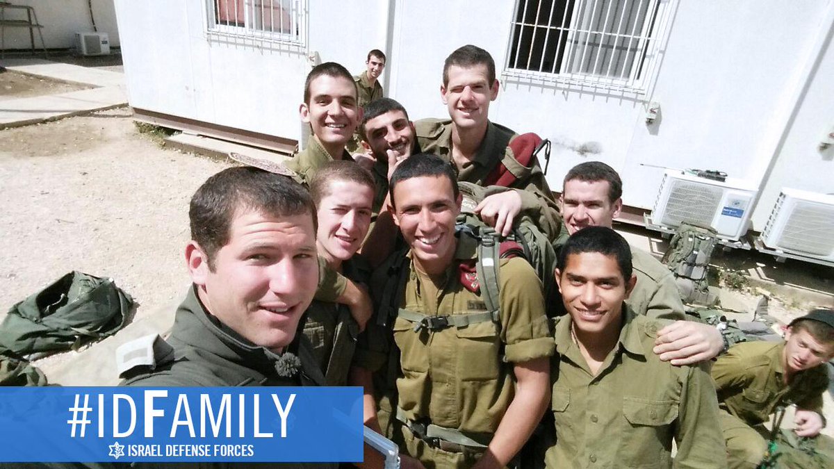 Happy #Passover from 2nd Lt. Nadav Efrati’s #IDFamily! idfblog.com/blog/2015/04/0…