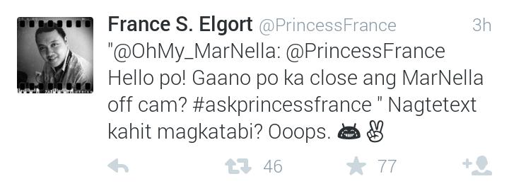 evalencia0730's tweet photo. Ano kayang pinag uusapan nila at kailangan pang itext kahit magkatabi? #AssumeraModeOn http://t.co/XJqmJ8Vyck
