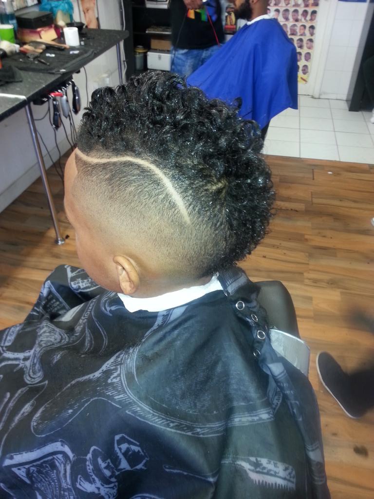 sensationbarber's tweet photo. Seni simply fabulous http://t.co/khR6SfDehX