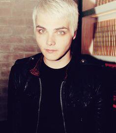  Happy Birthday Gerard Way 