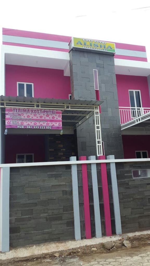 KosPutriAlisha's tweet photo. #infokost #jember #kostputri 5 menit ke UNEJ, POLTEK, UNMUH. Parkiran luas dan aman. CP 081333233500 @FJBjember http://t.co/6tyFo2gPtH