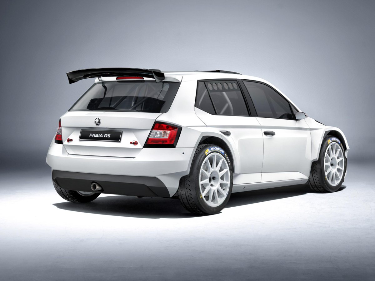 Skoda tour rs