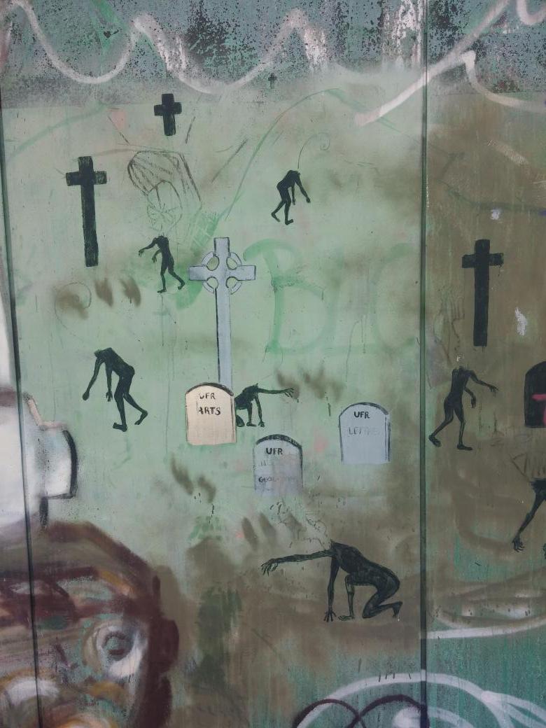Soline's tweet photo. À @UBMontaigne, état des lieux du moral des troupes. #université http://t.co/yHyEGK54fE