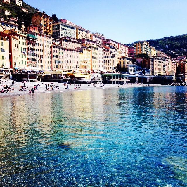 camogligram's tweet photo. Camogli: #camogli #mare #sole #spiaggia by @teitokiroga http://t.co/mAdXxLmJXh