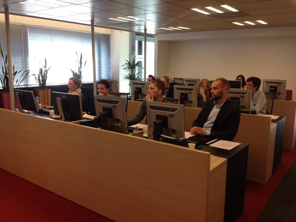 NewMediaBrains's tweet photo. Vandaag een #linkedin #incompany #workshop in Rotterdam #smartstudents http://t.co/ufXqVlUpU2