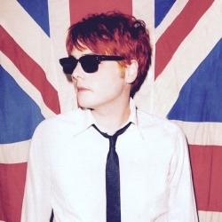 Is my hero, Is Gerard.
Happy 38th Birthday Gerard Way!  