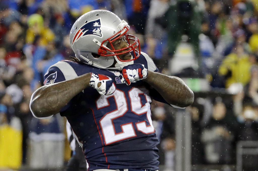 NFLBrackets1's tweet photo. RT for Lesean McCoy
Fav for LeGarrette Blount http://t.co/4a76bE2TD3
