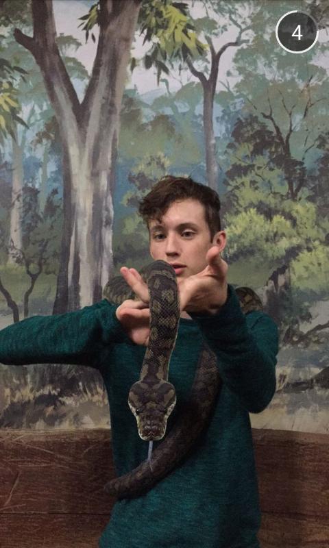 YouTuberCaption's tweet image. When you're a snake charmer