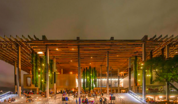 CAHomeandDesign's tweet photo. Not just a spot for fun & sun, #Miami is quickly becoming one of the top #designdestinations http://t.co/H1xtMxg5az http://t.co/2o8uyZi9mG