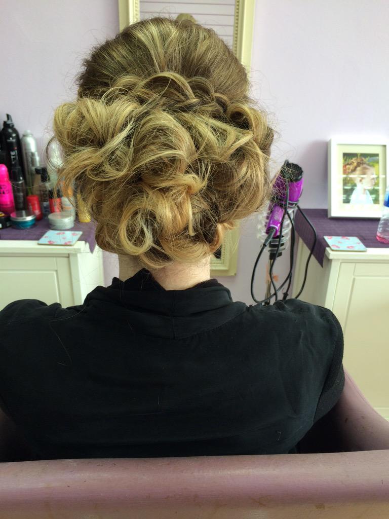 PowderMePretty's tweet image. 