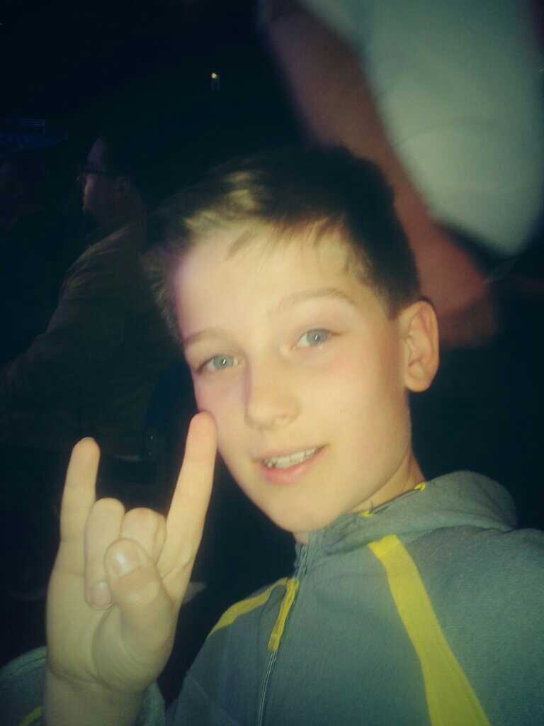 Waiting for Jason and the crew!!!!  #GSLSUPERTHEATRE4