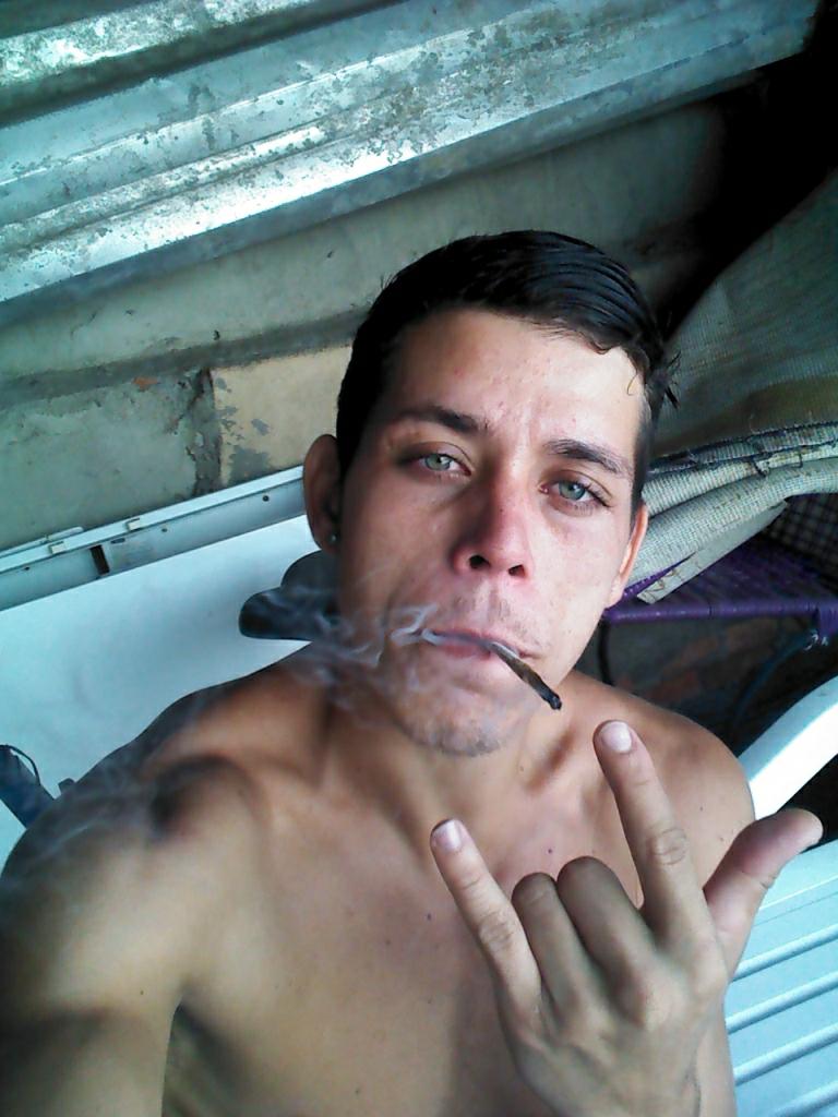 LoolaThiago's tweet photo. Bom dia rapaziada http://t.co/jSrvdnZXkq