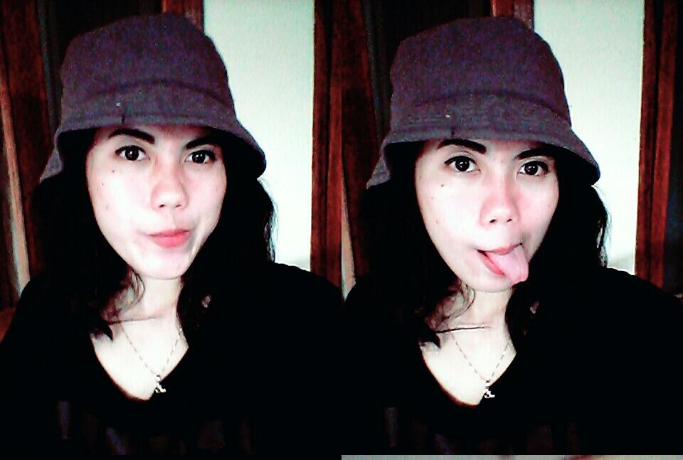 elisadeca's tweet photo. Topi dpet hadiah suru difoto dasar sepupu http://t.co/swBzHcM8qc