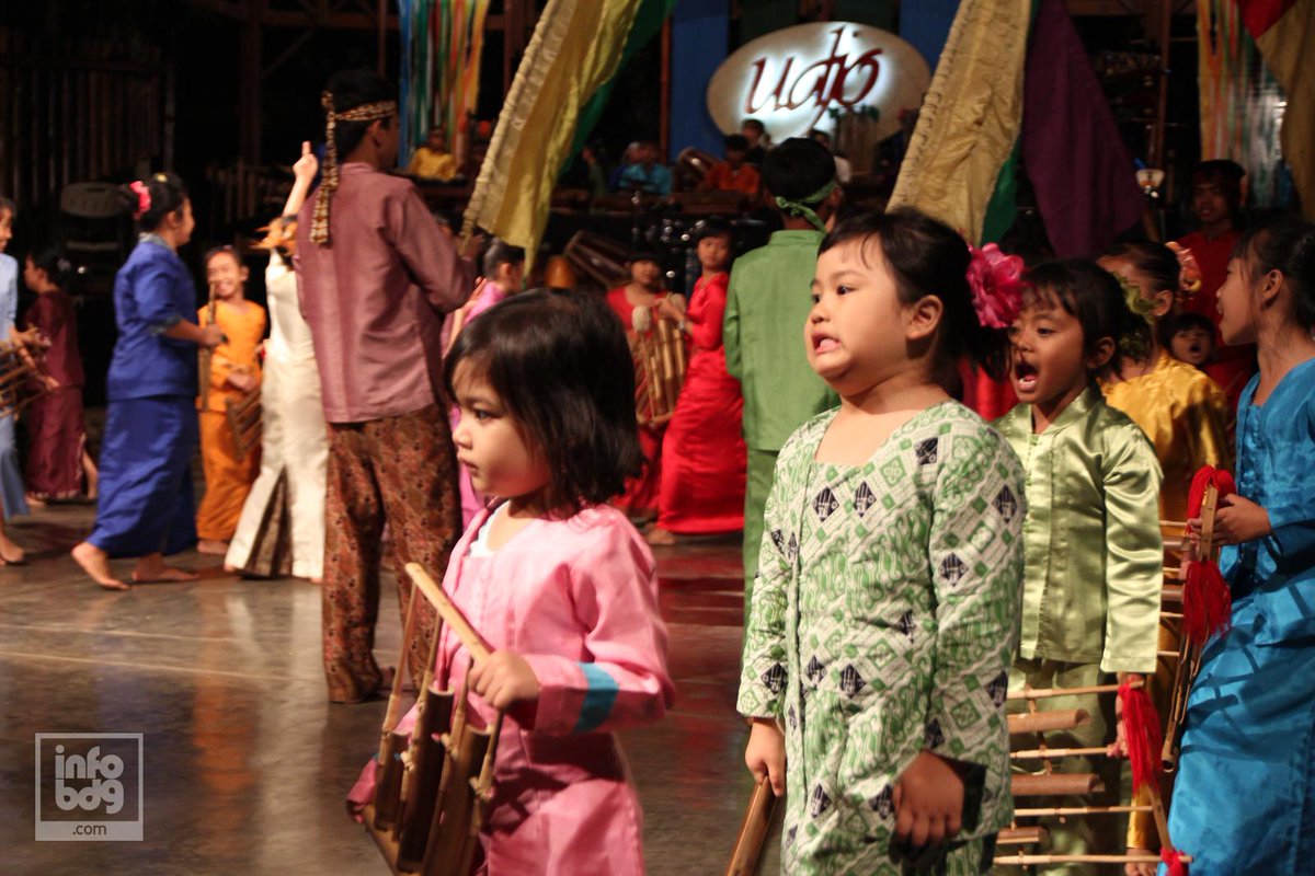 “Saung Angklung Udjo” Wisata Dan Belajar Budaya Sunda is.gd/264vDY #wisataBDG