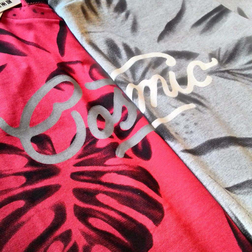 COSMICserang's tweet image. #cosmictees
#floraline 
#red
#grey
#madeforfun

-fun in progress-
IS WHAT WE CALL FUN