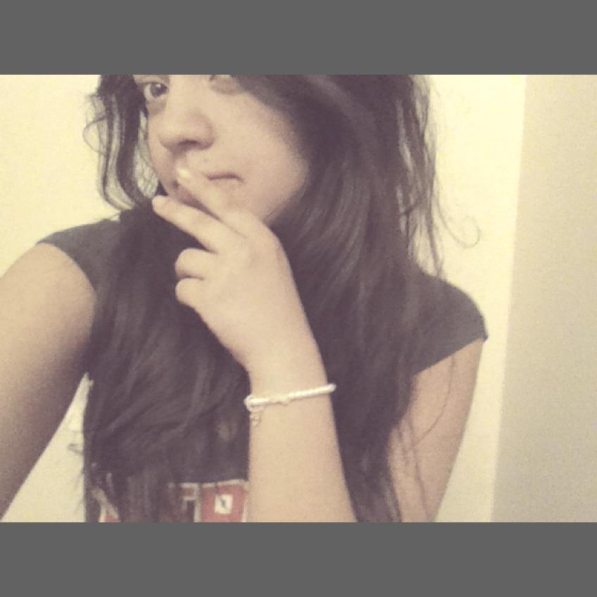 mariagarza150's tweet image. Why not a sick crappy looking selfie?... Since that&apos;s all I&apos;ve been doing is being sick.
#sicknessbug