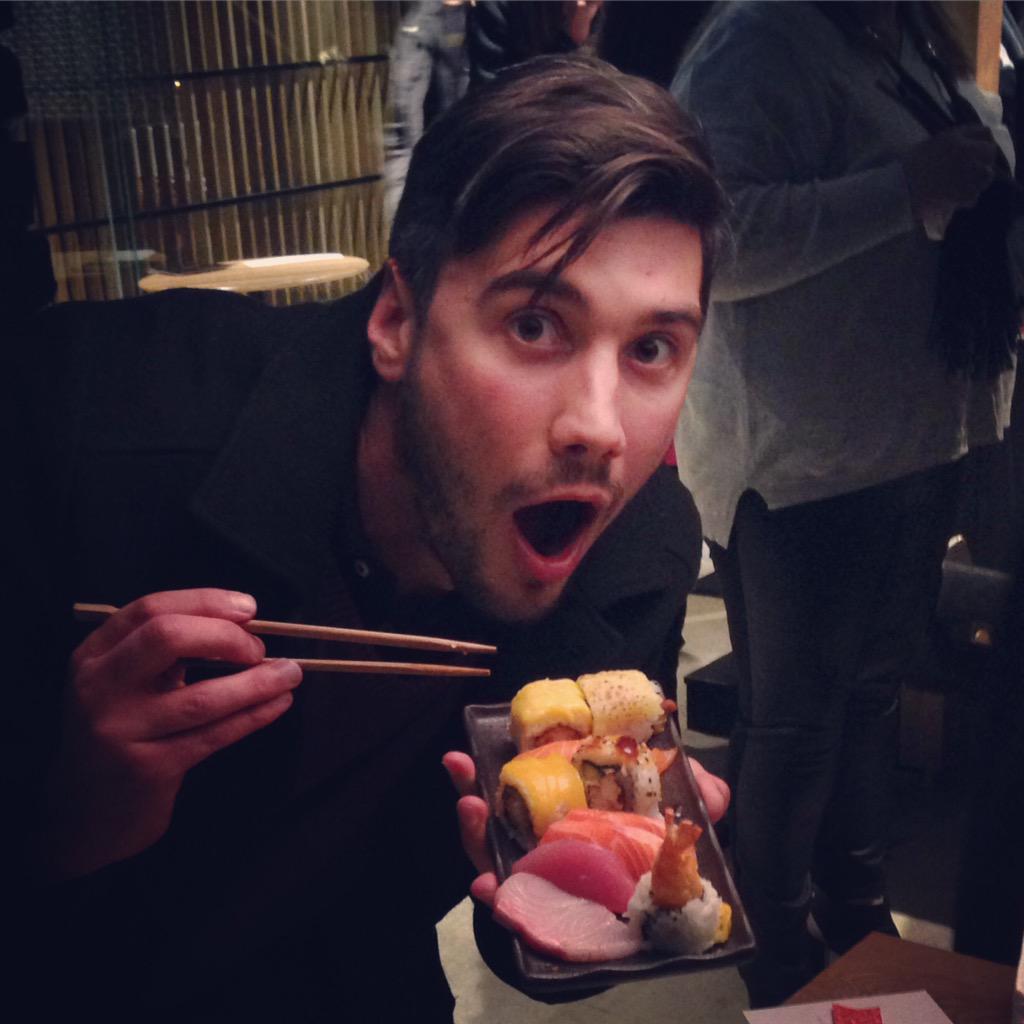 seamus_evans's tweet image. Oh my #sushi #fourplates #full #awesome @sushiplanet_au #chopstick