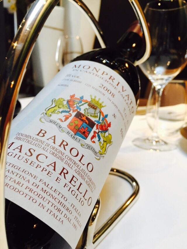 Agustin_Trapero's tweet photo. #GiuseppeMascarelo #Monprivato 1 of the oldest vineyard in #Barolo dated back 1666 @LauncestonPlace @corneyandbarrow http://t.co/Fl8tW25hDe