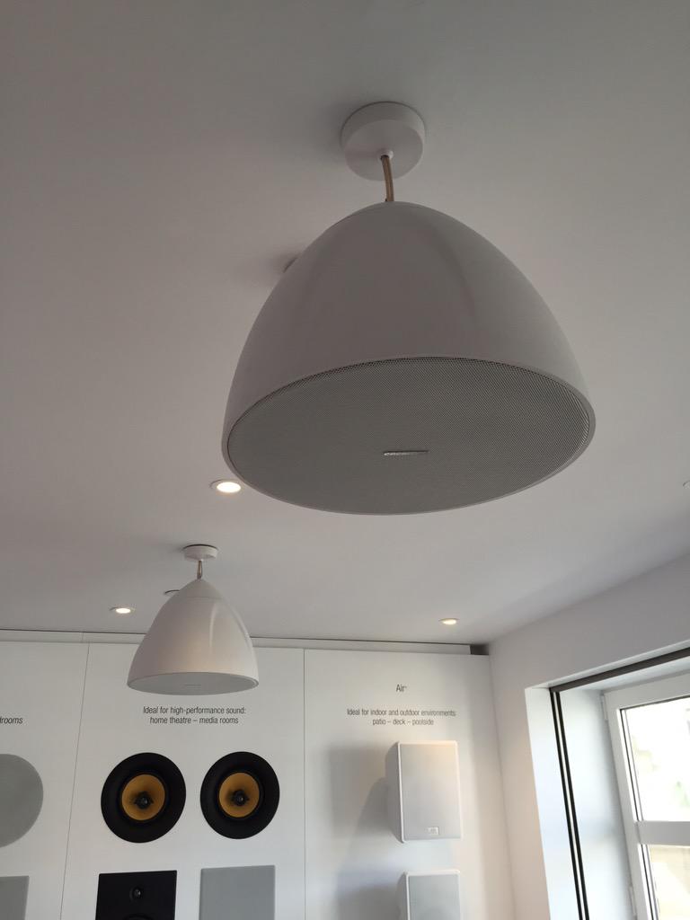 electricstring's tweet photo. Nice to drop in on friends @CrestronHQ #kitchenaudio #itsastringthing http://t.co/zg2yiQsYIA