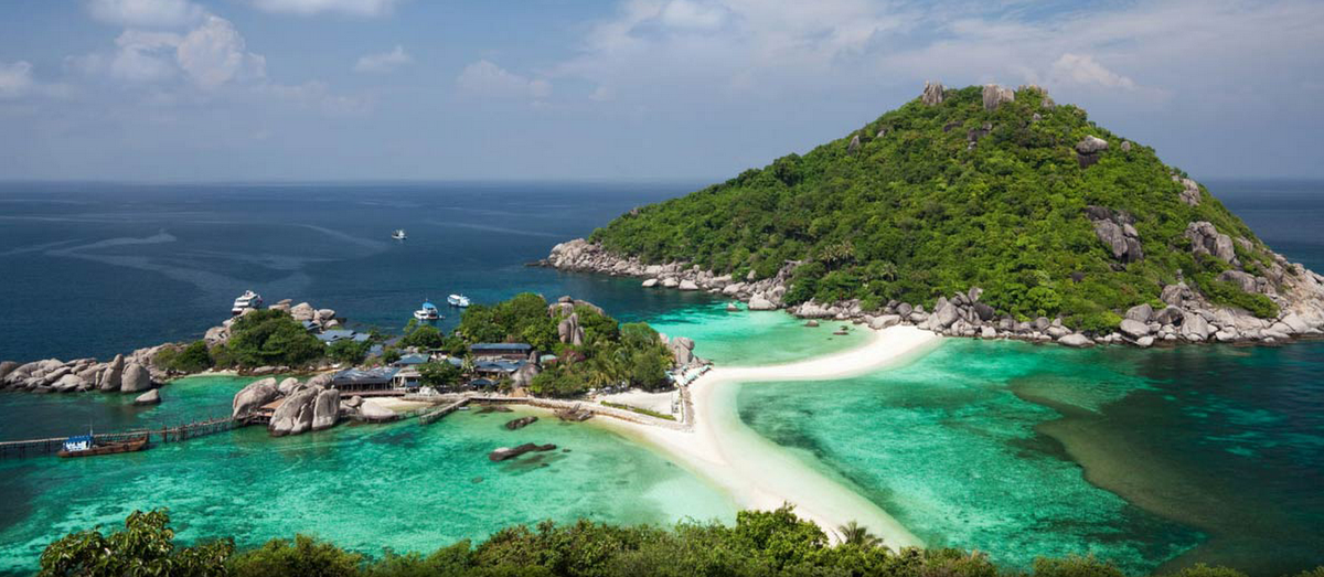 mobilejazzcom's tweet photo. How we moved the Mobile Jazz office to a tropical island http://t.co/b99LYGYFuf #mobile #remotework #lifestyle http://t.co/1Oz8UmCo5f