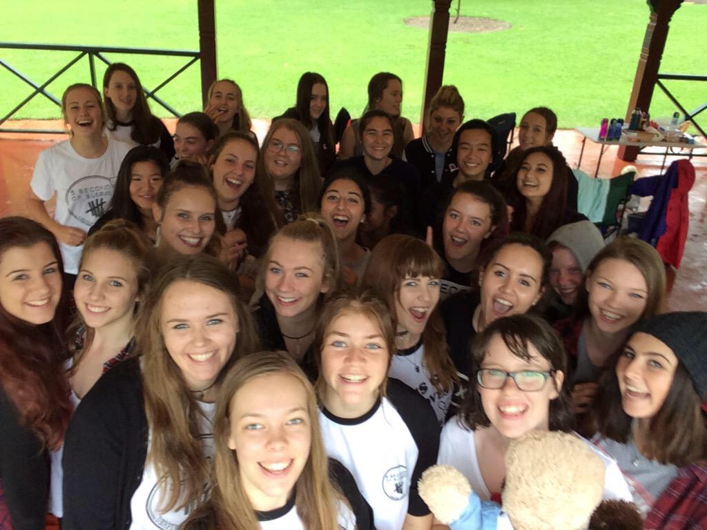 luucesk's tweet photo. Perth had a meet up today even though it was raining! #5SOSFamMeetUp #5SOSPerthRep @5SOSUpdateWW_ @5SOSFAMPerth http://t.co/VYZxMhICs0