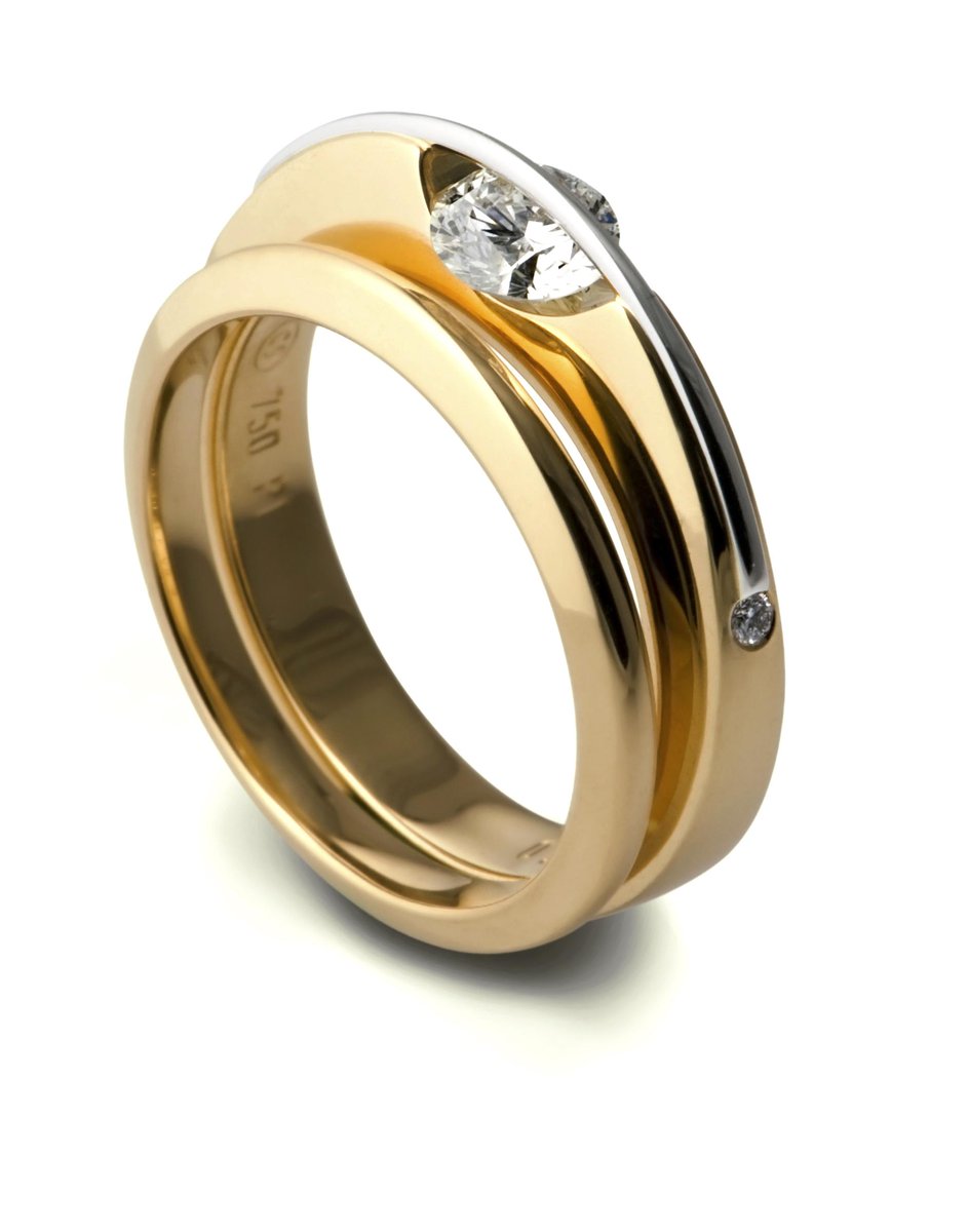 rockgallery's tweet photo. @mi_edinburgh Wedding event on 11 April - 20% off wedding and engagement rings - don't miss it! http://t.co/mA1XrhlJbJ