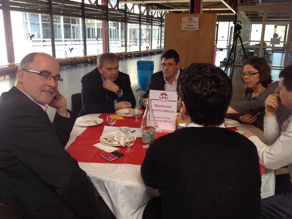 CONGRES_PM's tweet photo. Autour des tables thématiques http://t.co/NN3gQQL0p7